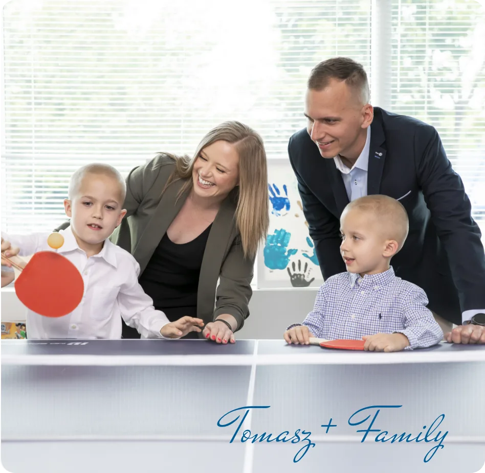 Tomasz + Family